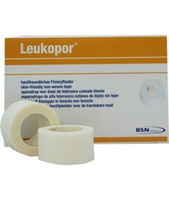 Esparadrapo Hipoalergico Leukopor Papel 5 x 2,5 cm